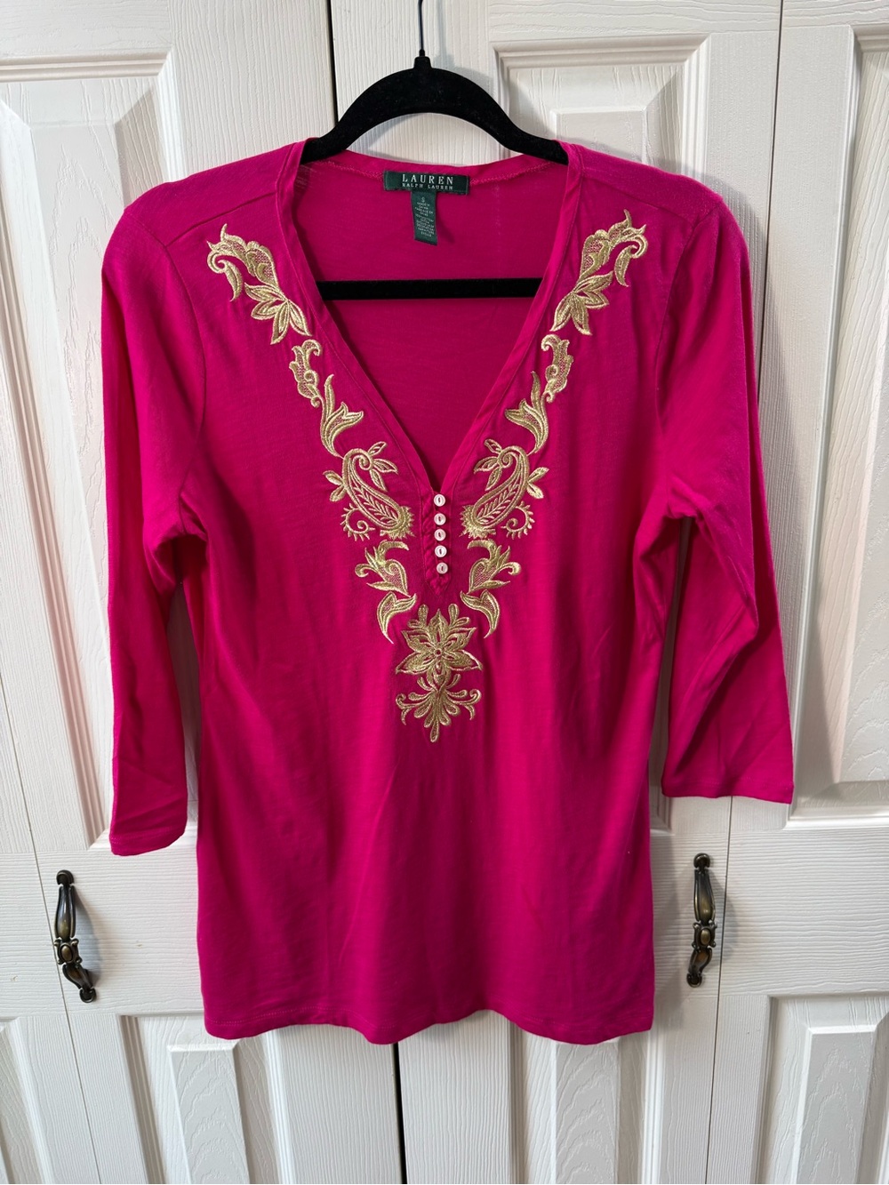 Lauren Ralph Lauren Pink Embroidered Vneck Henley Gold Paisley 3/4 Sleeve Size S
